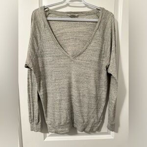 Aritzia TNA V Neck Long Sleeve T Shirt Heather Grey Size S